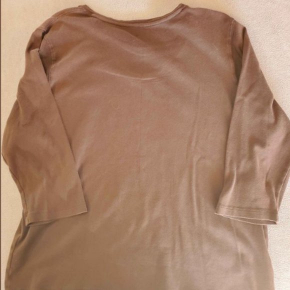 Women's 3/4 Sleeve Tee with Graphics - Picture 4 of 4